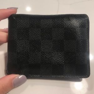 Genuine men’s Louis Vuitton wallet